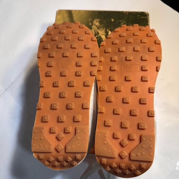 Nike Women's Athletic Shoes in Cream and Gray CK2351-101 - Picture 8 of 11